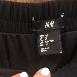 H&M Skirts - A line, pleated H&M black skirt, 10 H&M Skirts - A line, pleated H&M black skirt, 10